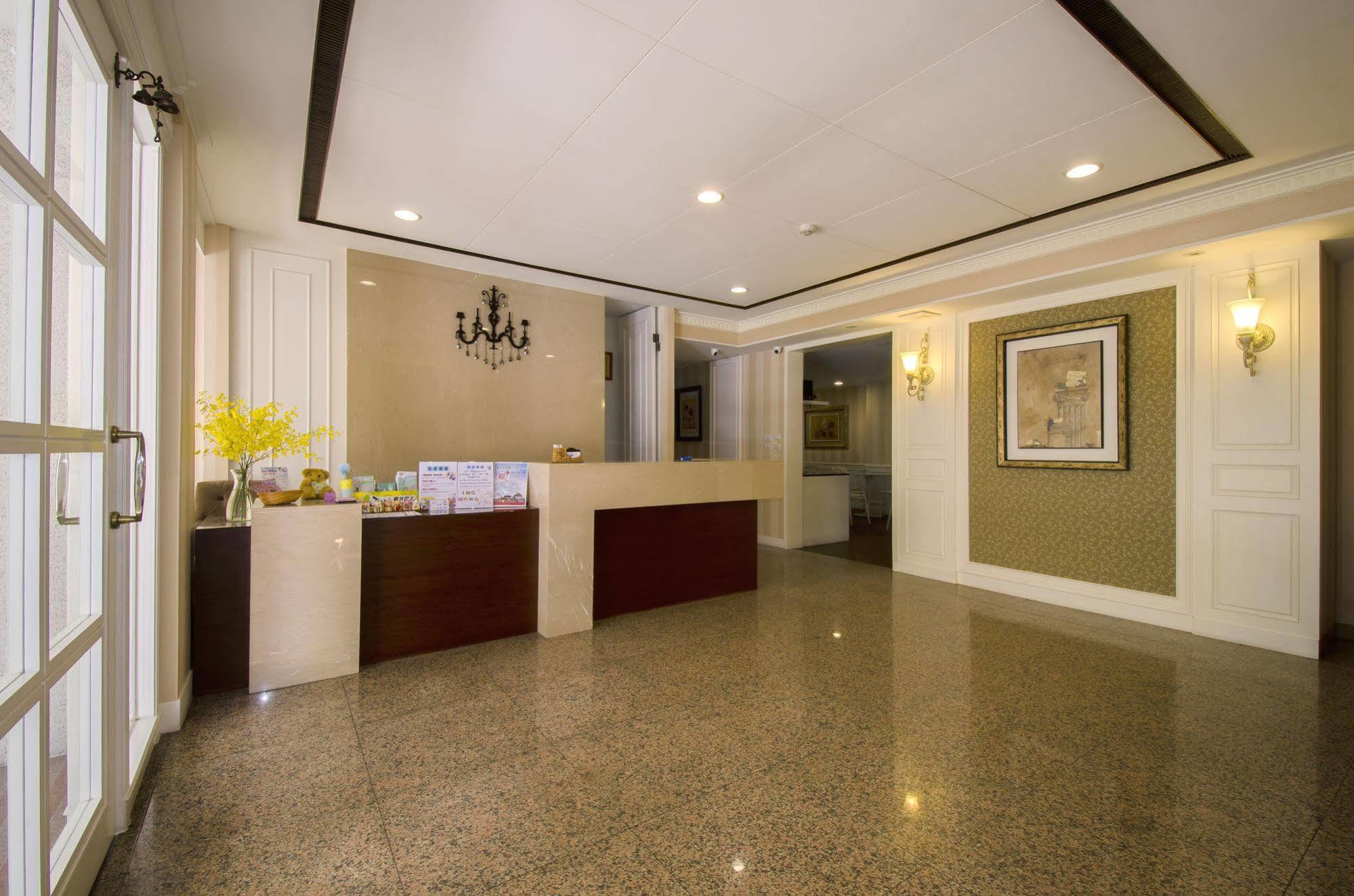 Ing Wang Hotel Tainan Exterior photo